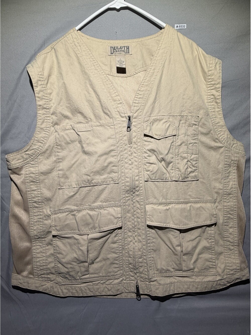 Duluth Trading Hiking Vest Mens L Tan Work Fishing Hunting Outdoor Work